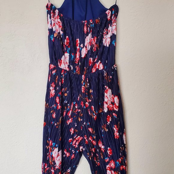 Collective Concepts Pleated Cropped Jumpsuit - Picture 2 of 3